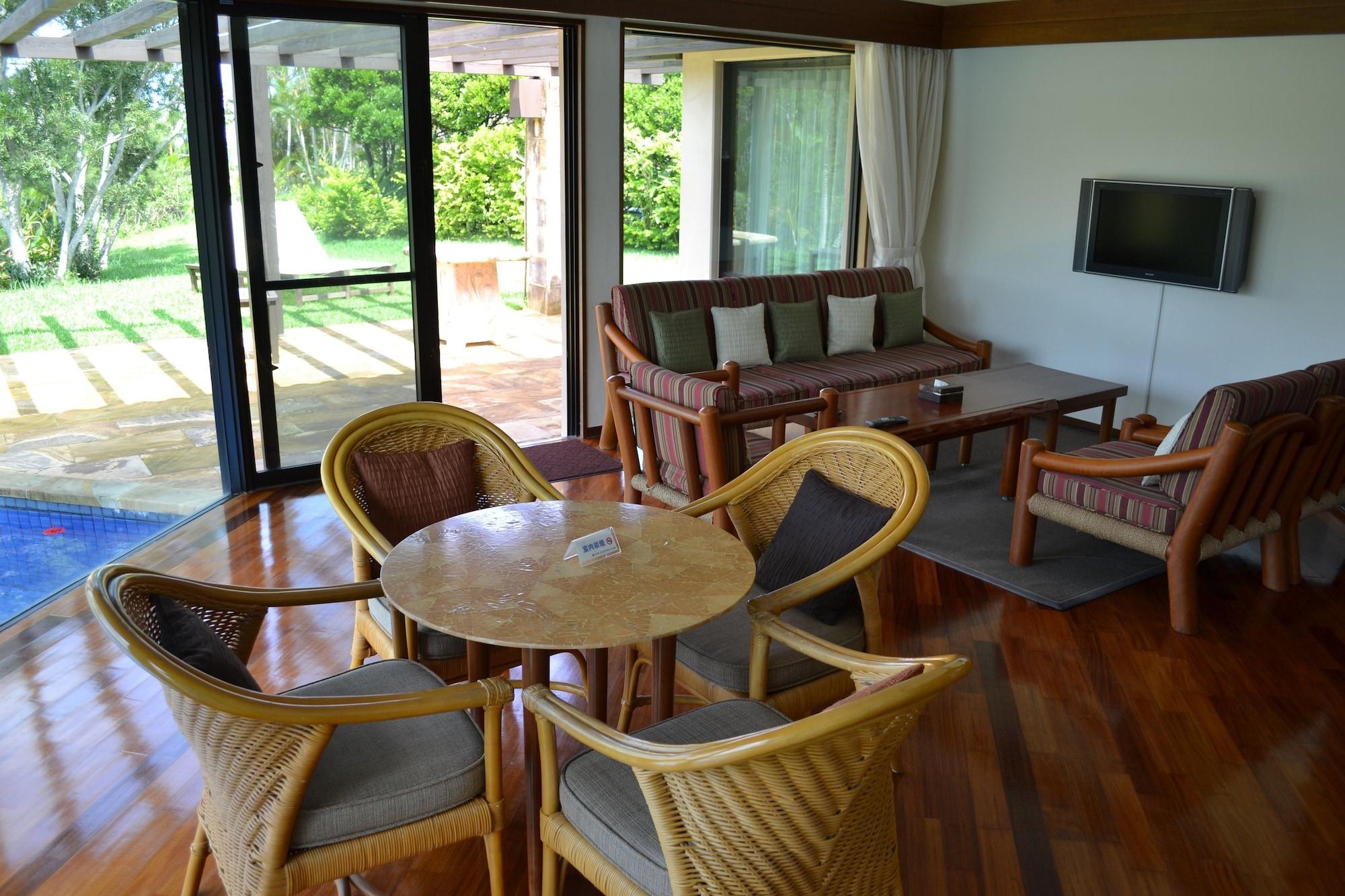 Kanehide Kise Country Club Nago Exterior foto